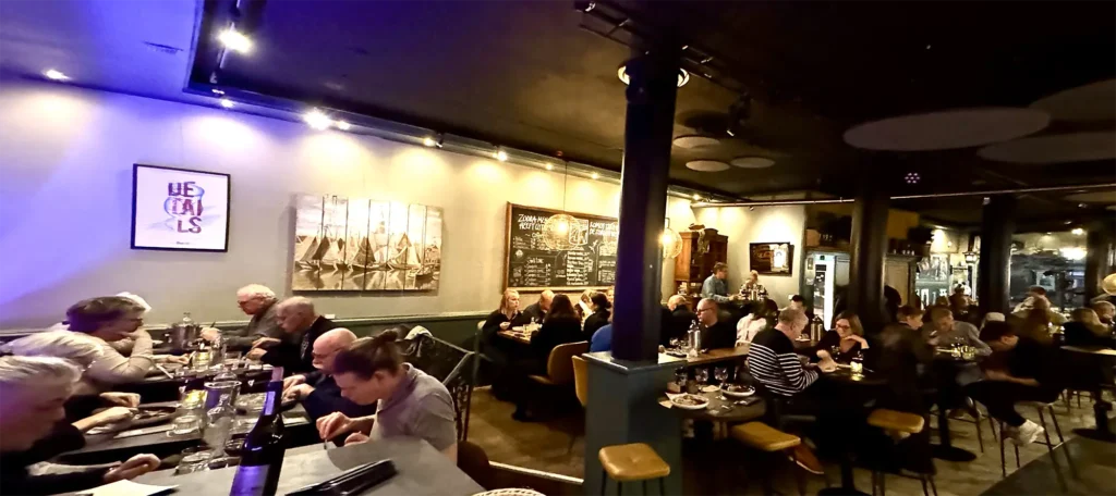 Wijndiner in de Waker